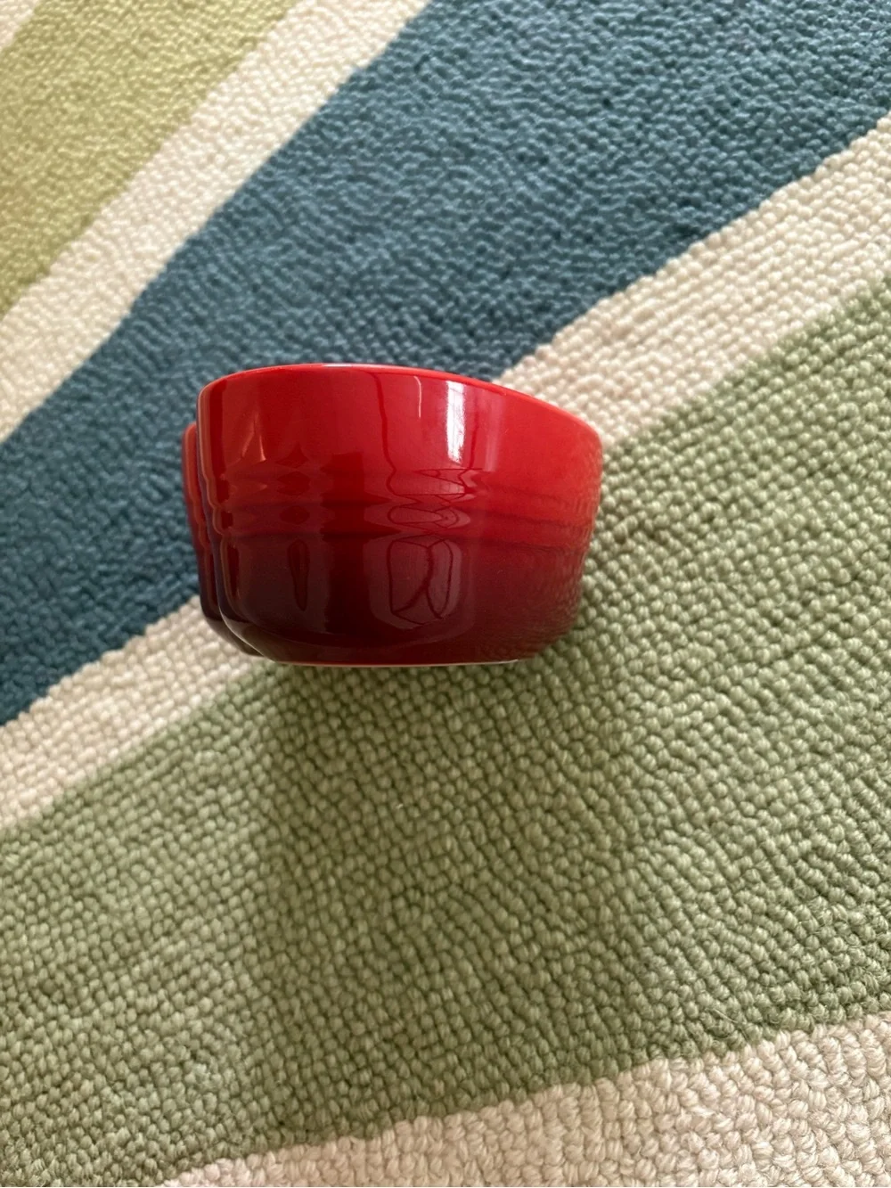 Le Creuset Heart Shaped 300 ml Stoneware Ramekin in Cerise